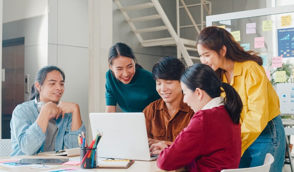 Làm việc khi chưa có giấy phép lao động có thể dẫn đến việc bị từ chối vĩnh viễn