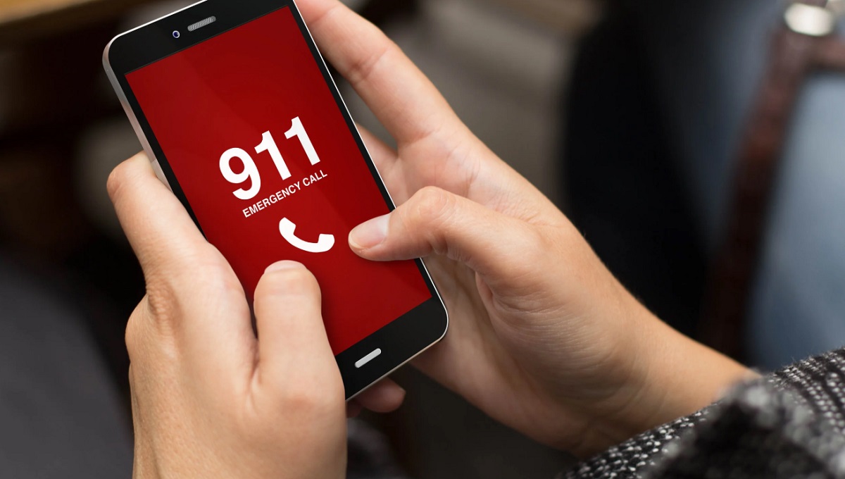 Gọi 911 ngay nếu có thể