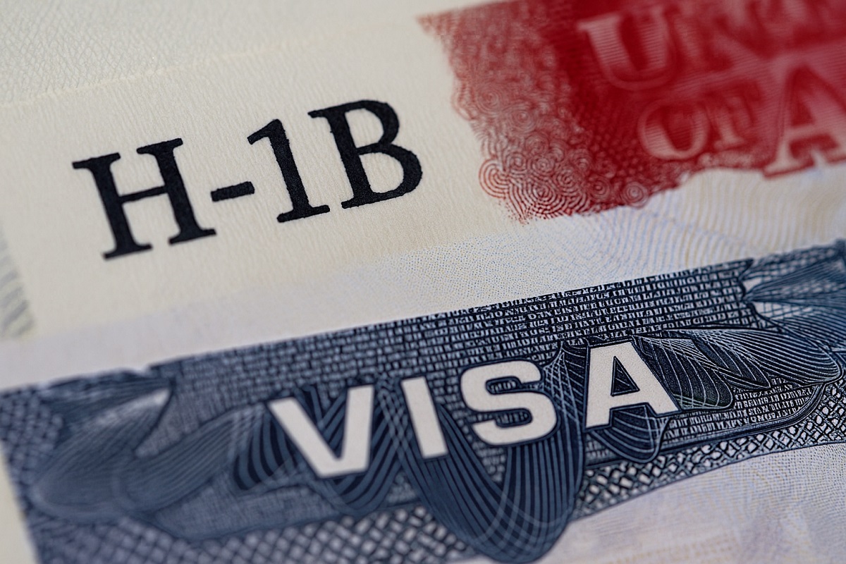 Luật mới về Visa H-1B gây khó khăn cho người lao động phổ thông